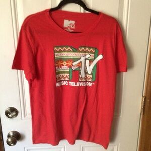 NWT MTV Christmas t shirt